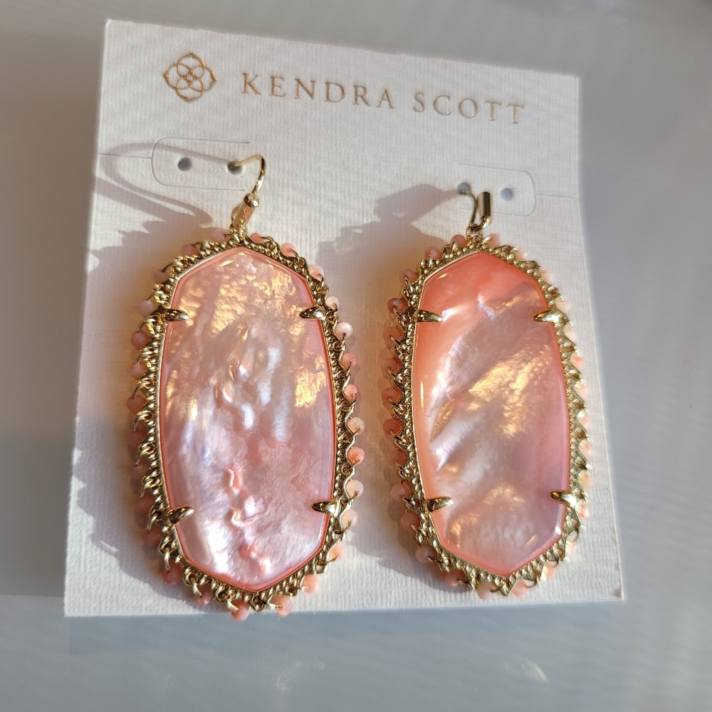 NWT KENDRA SCOTT EARRINGS BEADED